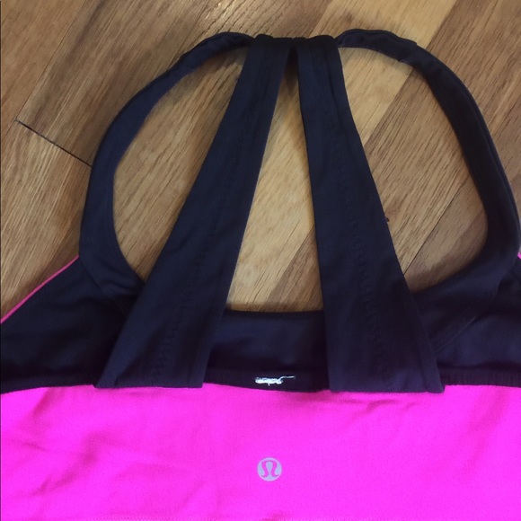 Lululemon Scoop Me Up tank top - Picture 6 of 8